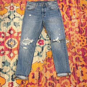 Levi's Women's Blue Distressed Straight Leg Jeans